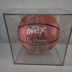 Magic Johnson  5x champ autograph basketball