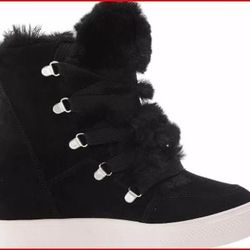 👢 Steve Madden Black Suede Wharton Faux Fur Wedge Boots Size 7 – $40 (OBO)👢