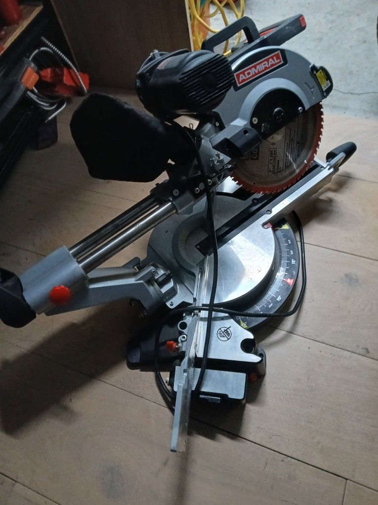 Sierra Para Poner Molduras Nueva