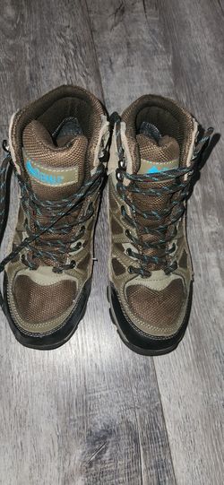 Denali Womans Hiking Shoe