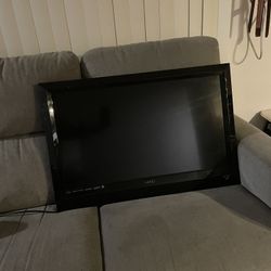 30 Or 32’ Inch Tv No Remote $25