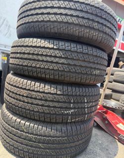265/65/17 Vendo set de Tires semi nuevas las 4 99%