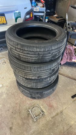 225/55/18 used tire set falken ziex all season Subaru