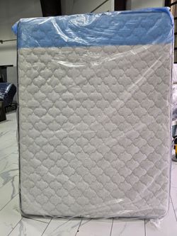 Queen Sizes Mattress And Box Spring