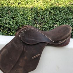 German English Saddle