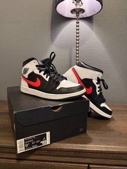 Air Jordan - Men’s 9.5