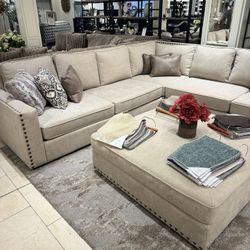 Sectional Sofa 