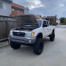 2000 Tacoma