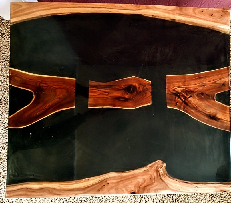 EPOXY AND OLIVE WOOD COCKTAIL TABLE