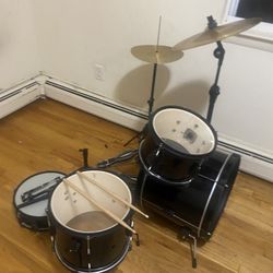 Rogue Lil’Kicker 3-Piece Junior Drum Set Black