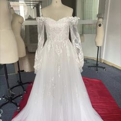 XS Ivory Wedding Dress