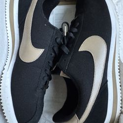 Nike Cortez premium