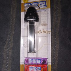 Pez Dispensor With Error Packaging