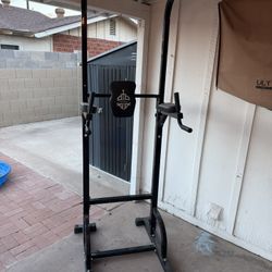 Pull Up Tower