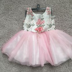Pickup From LebanonTN 37087...beautiful Embroidery baby girl dress 6-12month ..excellent Condition..pet n smoke free home 