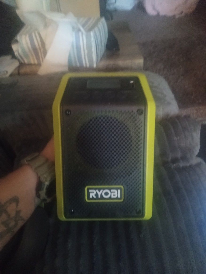 Ryobi 18volt CompactRadio w/Bluetooth