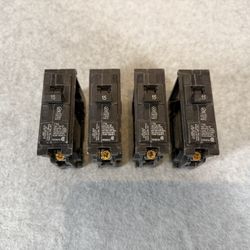 Siemens 15 Amp Single-Pole Circuit Breakers (4 pcs) – Type Q115