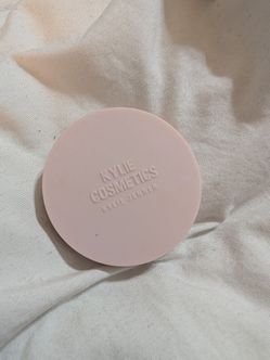 KYLIE COSMETICS BLUSH