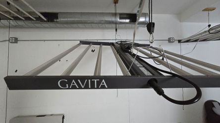 Gavita Pro 1700e 9x with power supply