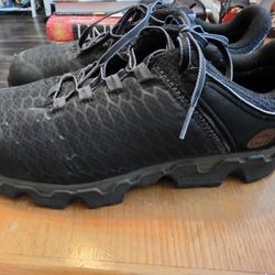 Safety shoes, work boots, steel toe