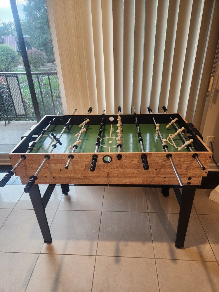 Multi-game Table