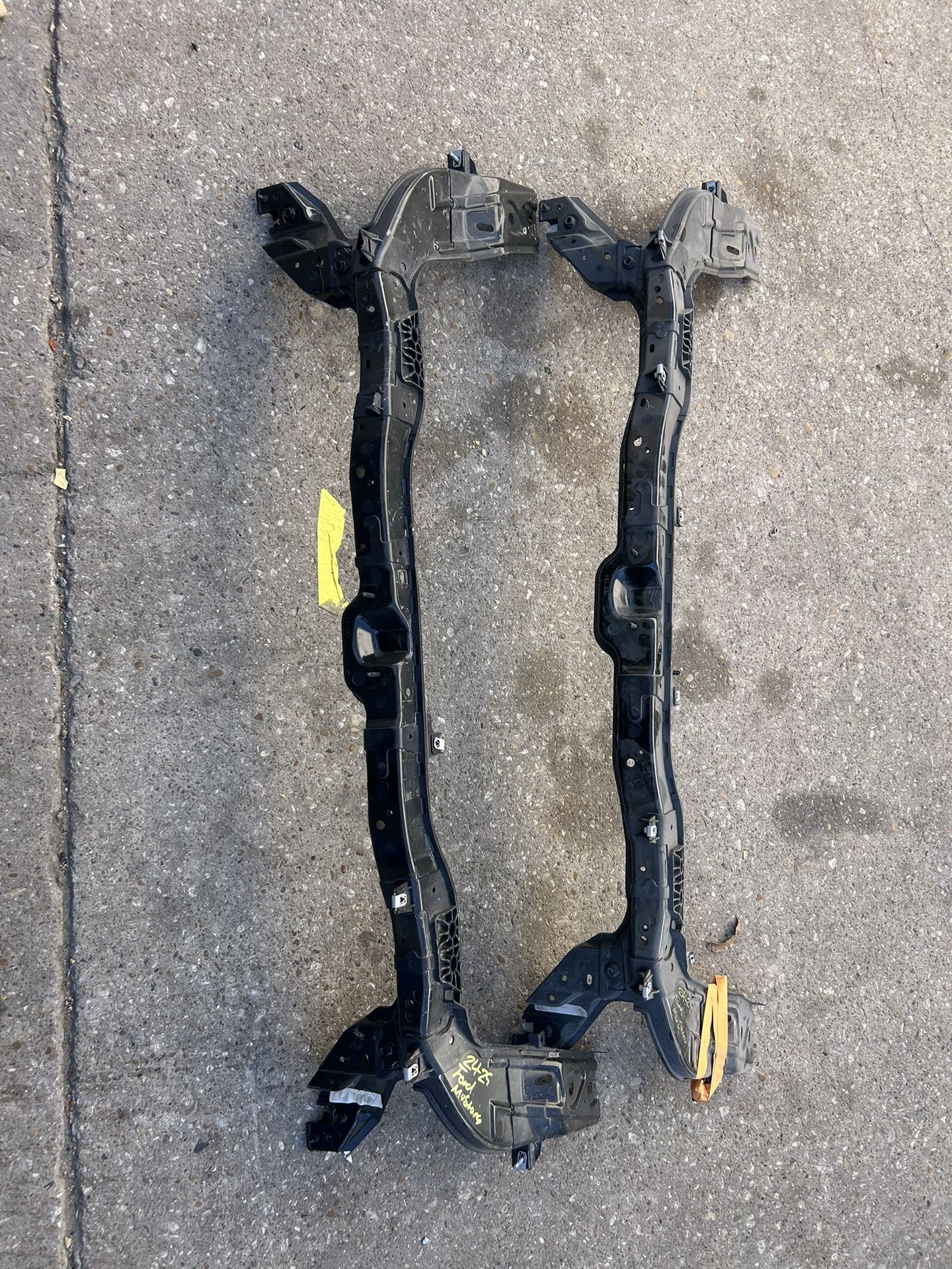 2024-25 FORD MUSTANG RADIATOR SUPPORT OEM