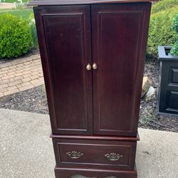 Bombay Company Jewelry Storage Chest