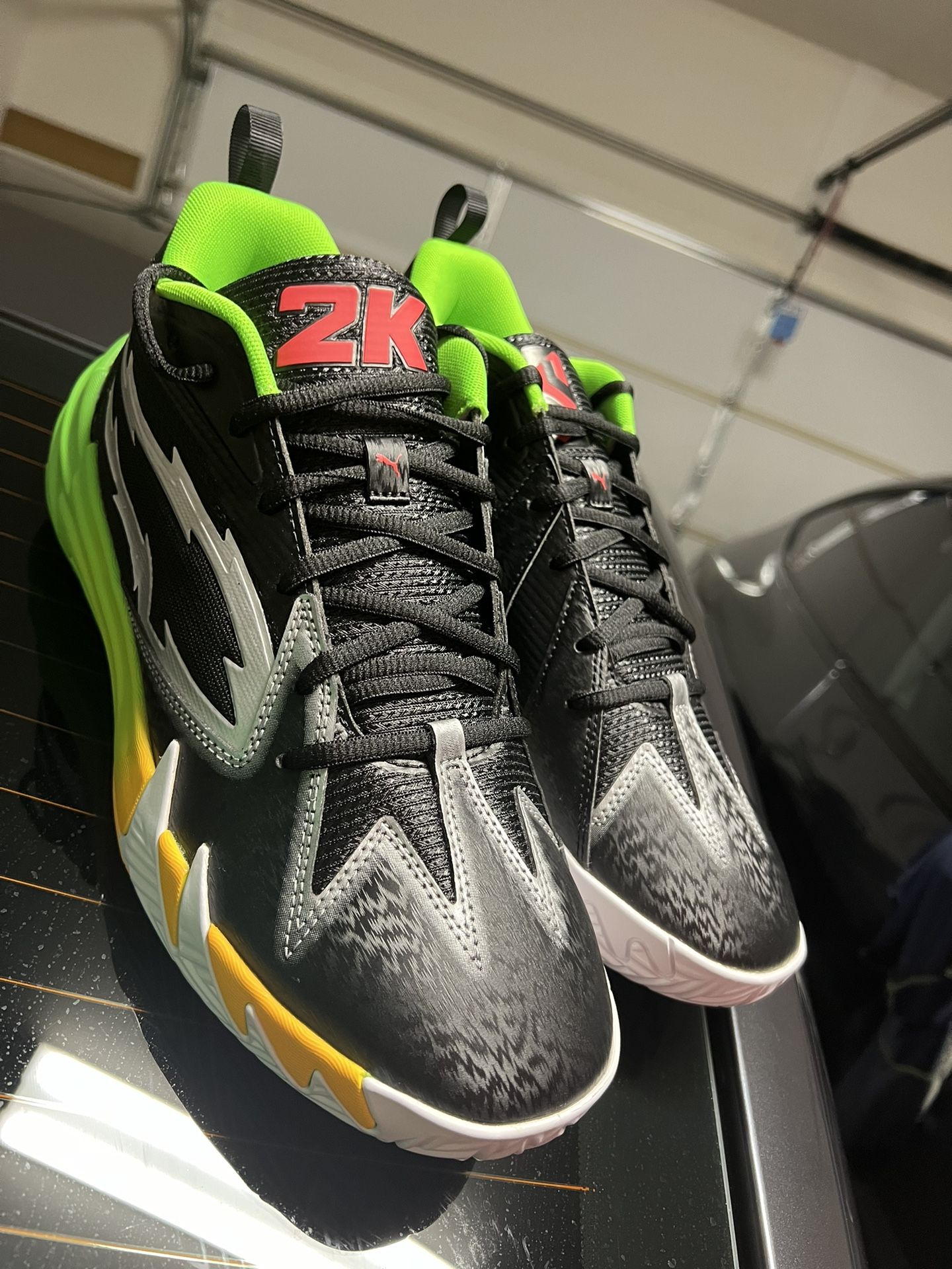 New PUMA Scoot Zeros 2K Black Fluo Green (contact info removed)1 Mens Basketball Size 10