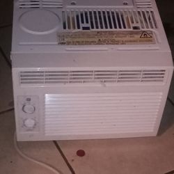 🥶❄️WINDOW AIR CONDITIONER❄️🥶