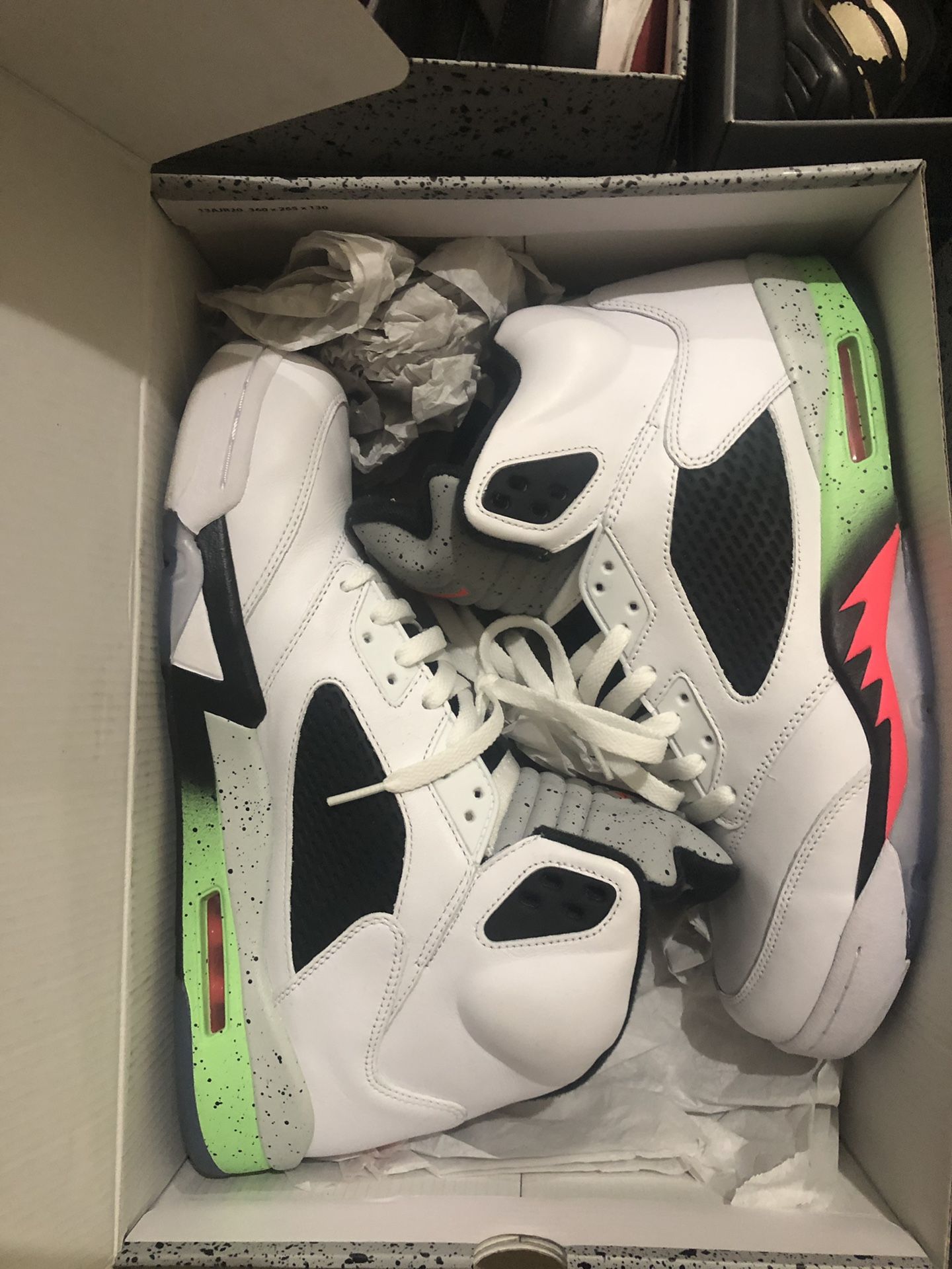 Jordan poison green size 12