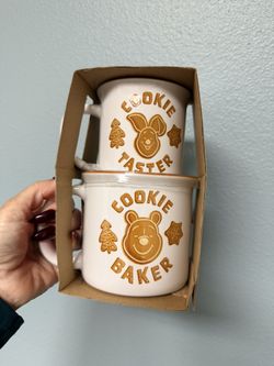Winnie The Pooh And Piglet Bakers Cup Set
