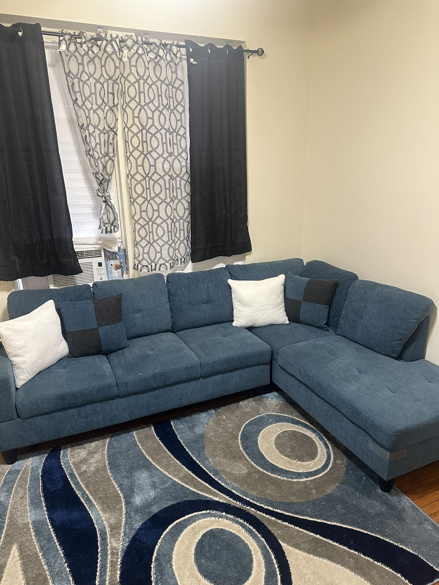Sectional couch
