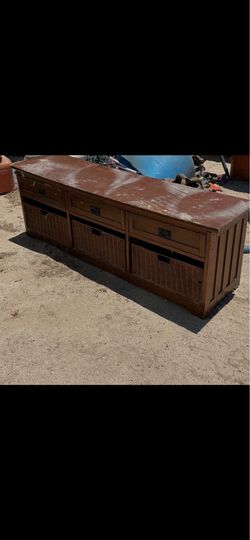 Wood and Wicker 6 drawer dresser