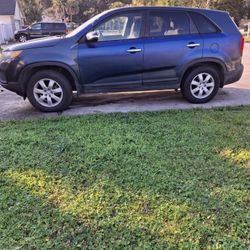 2011 KIA SORENTO, LOW MILEAGE