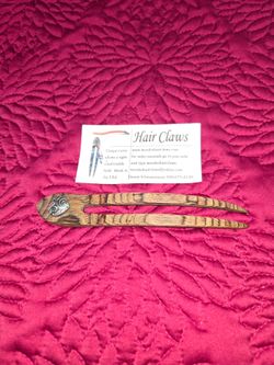 Wooden hair claw