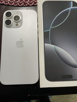 iPhone 16 Pro Max 256 Gb Good Bateria  Only Cricket AT&