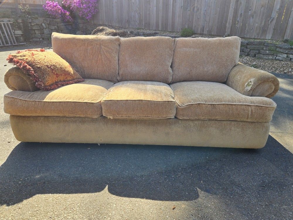Free Couch!
