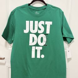 Nike T-Shirt