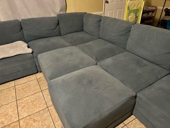 SECTIONAL SOFA