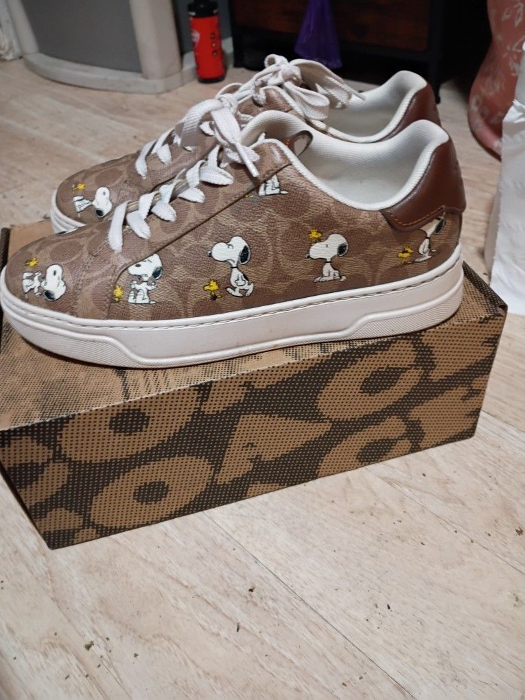 Coach X Snoopy Shoes Size 8