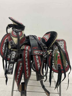 Nueva Montura Charra Bordada 