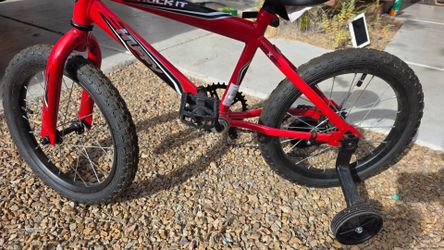 Kids bike with helmet