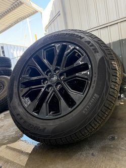 Take offs 2025 Ford F150 Platinum Wheels & Tires