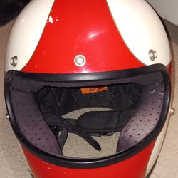 Certified dot racing helmet with padding for ears and head