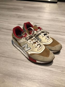 Women’s New Balance Sneakers