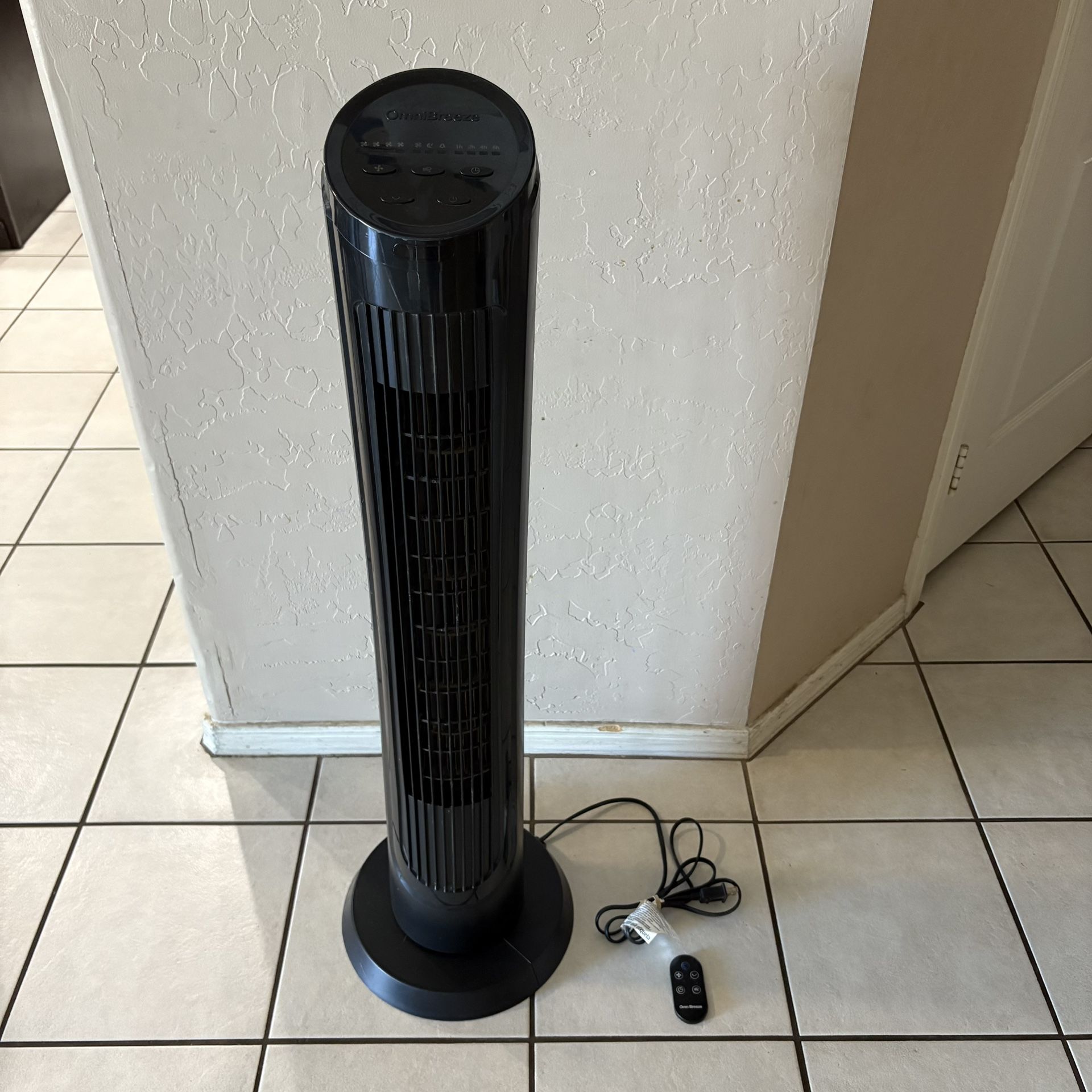 40” OmniBreeze Tower Fan - with Remote - Works Well 👍