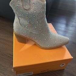 Women Short Silver Boots 