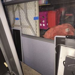 Cubicles In Pieces For Complete Sets