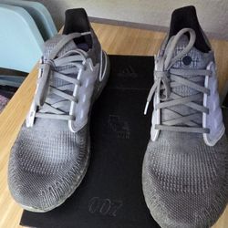 Adidas Men's Grey White ULTRABOOST 20 X JAMES BOND 007 Running SHOES  10.5