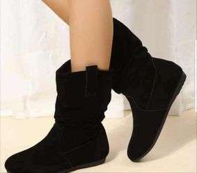 Women's boots size 9
